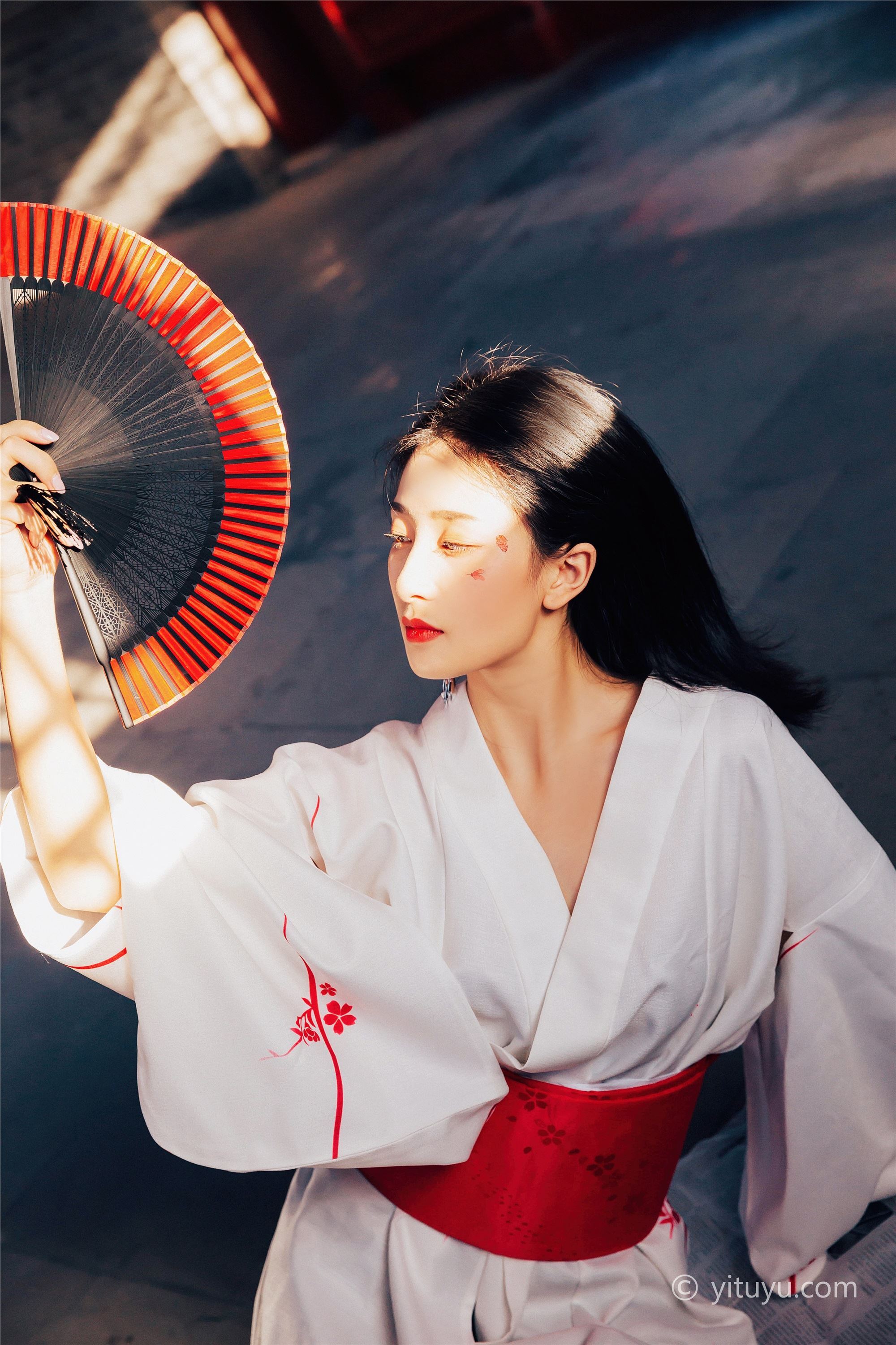 YITUYU艺图语  2021.06.18 性空山 王月